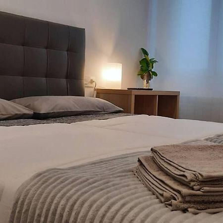 Apartamentos Milan 2 Овьедо Экстерьер фото