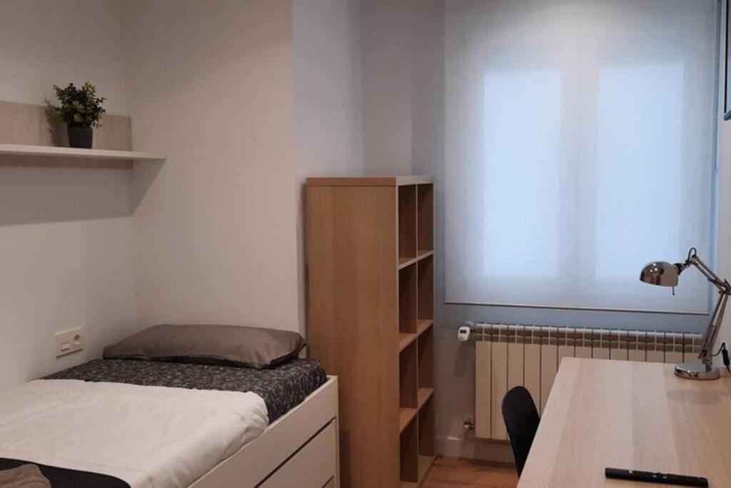 Apartamentos Milan 2 Овьедо Экстерьер фото